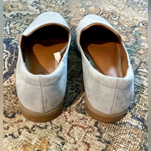 Universal Thread Loafers - Picture 2 of 4